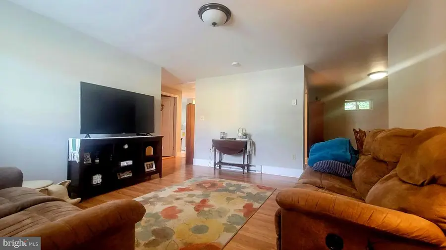 27 W Sixth Street, Waynesboro, PA 17268 - Image #2