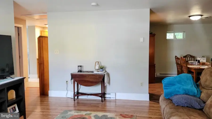 27 W Sixth Street, Waynesboro, PA 17268 - Image #3