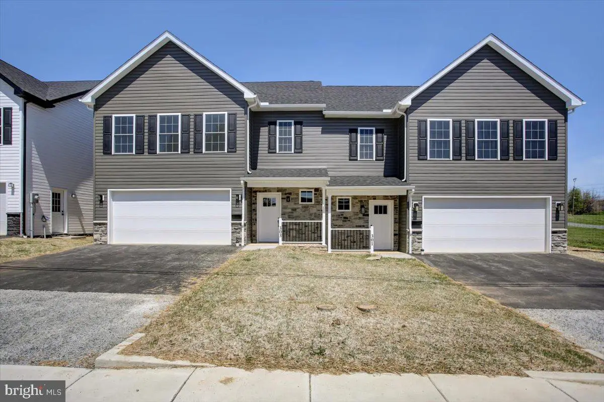 303 Grandview Ave, Waynesboro, PA 17268 - Image #1