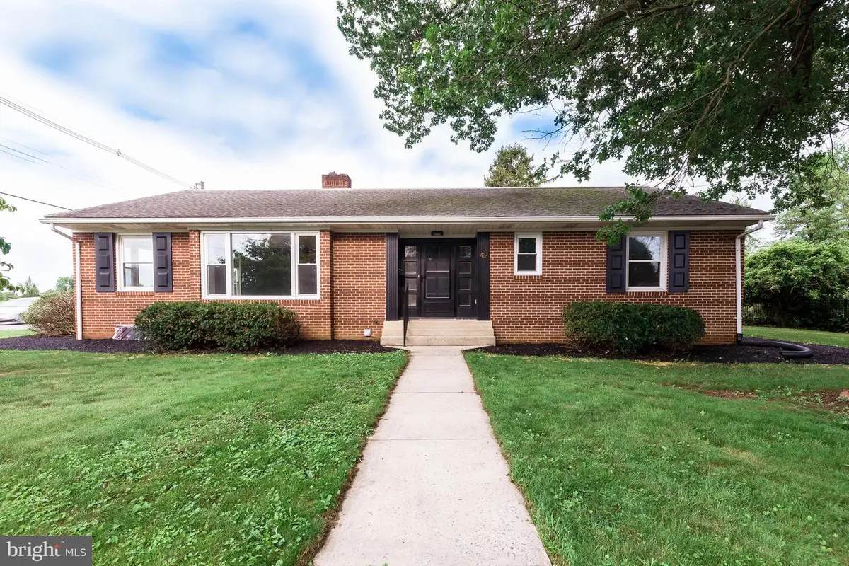 412 S Seventh St, Chambersburg, PA 17201 - Image #1
