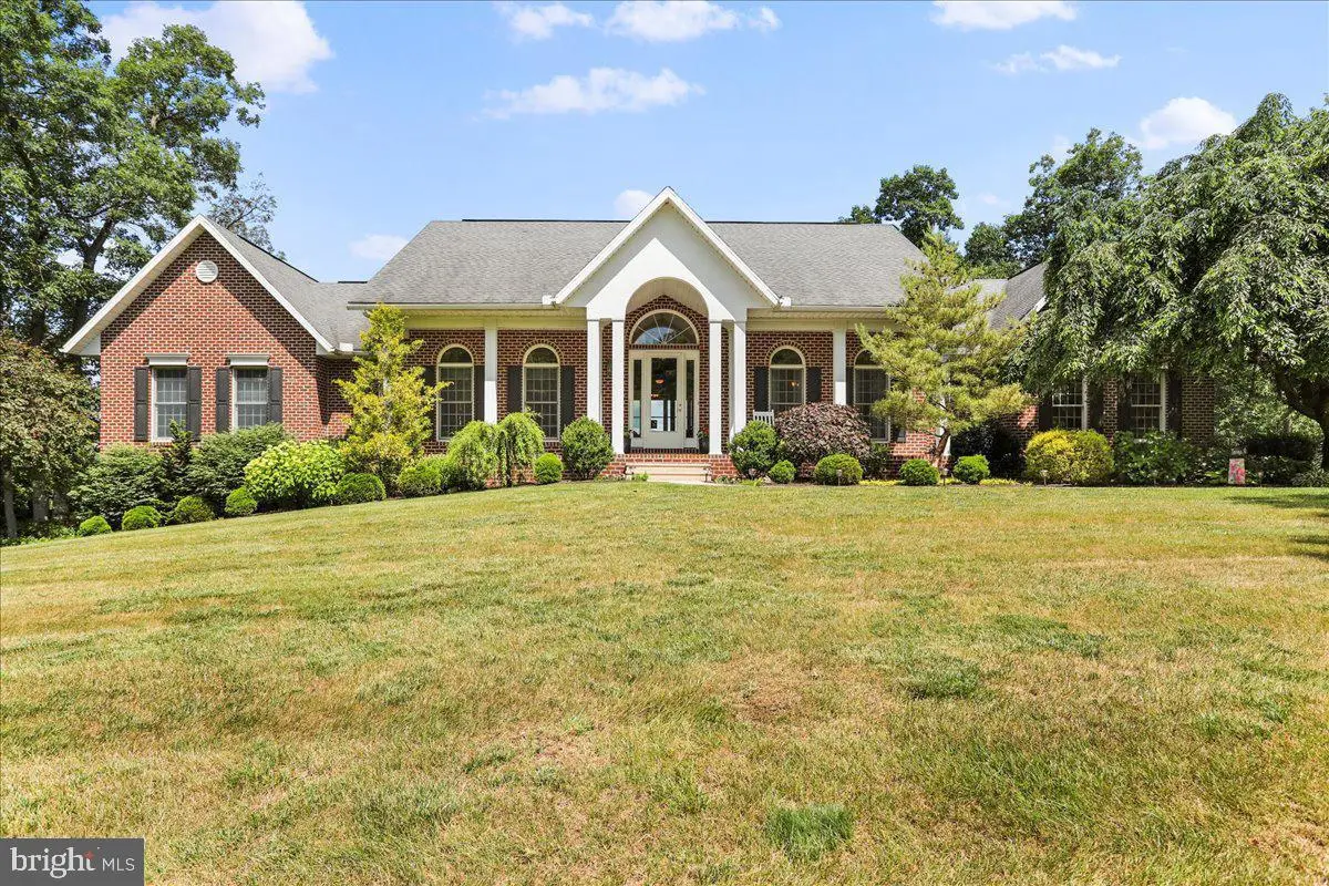 934 Samerica Dr, Chambersburg, PA 17202 - Image #1