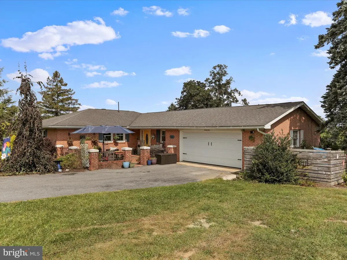 26 Kensington Drive, Chambersburg, PA 17201 - Image #1