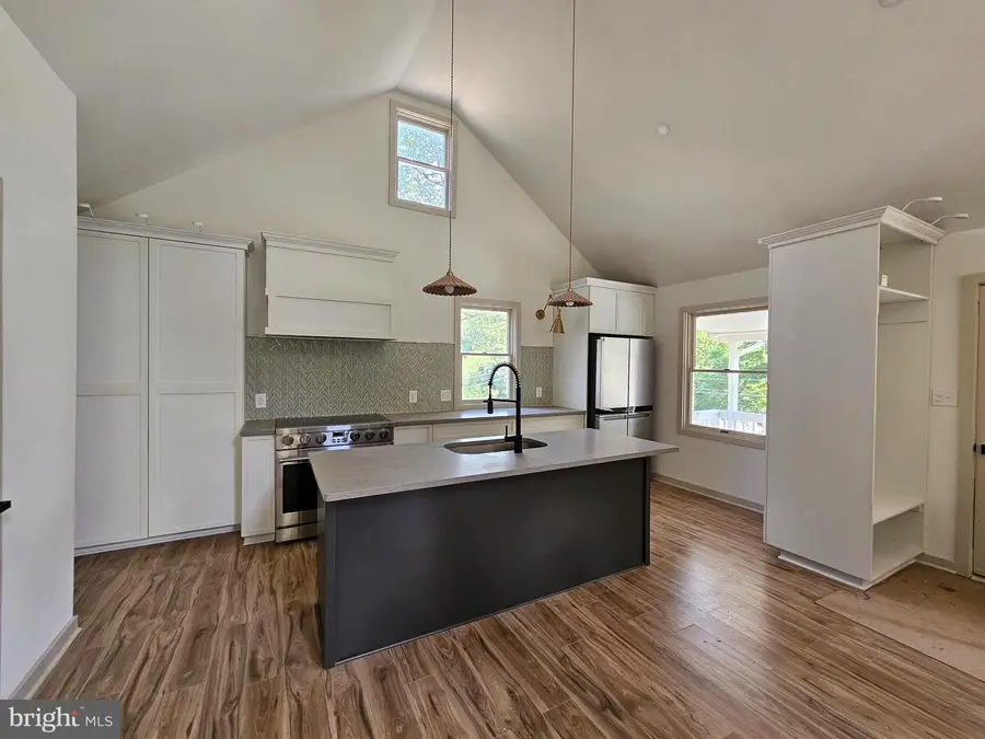 15165 Charmian Rd, Blue Ridge Summit, PA 17214 - Image #2