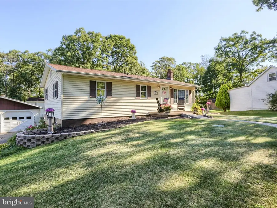 5333 Spruce Road, Fayetteville, PA 17222 - Image #2