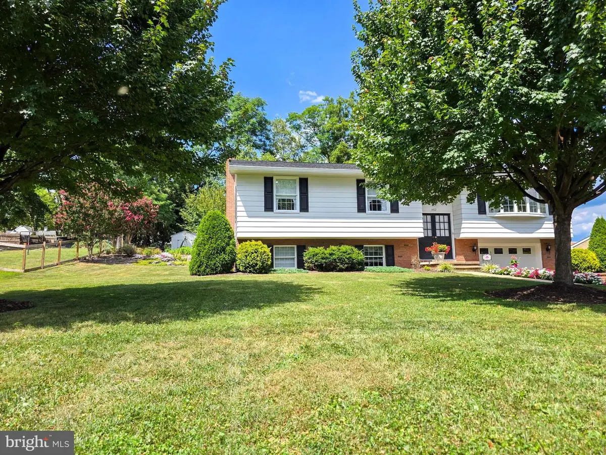 957 Woodland Parkway, Waynesboro, PA 17268 - Image #1