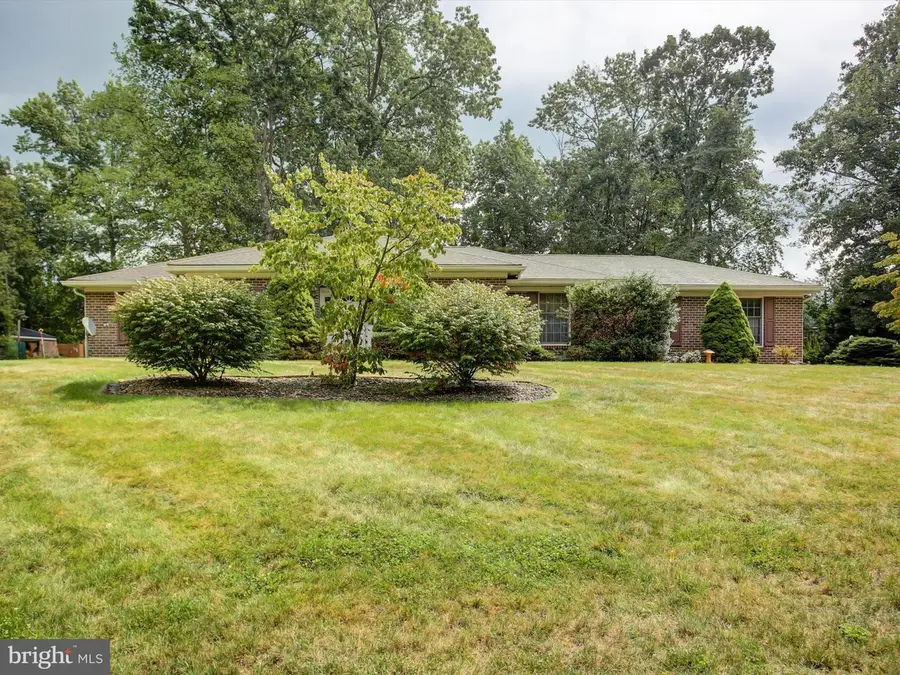 6611 Congressional Ter, Fayetteville, PA 17222 - Image #2