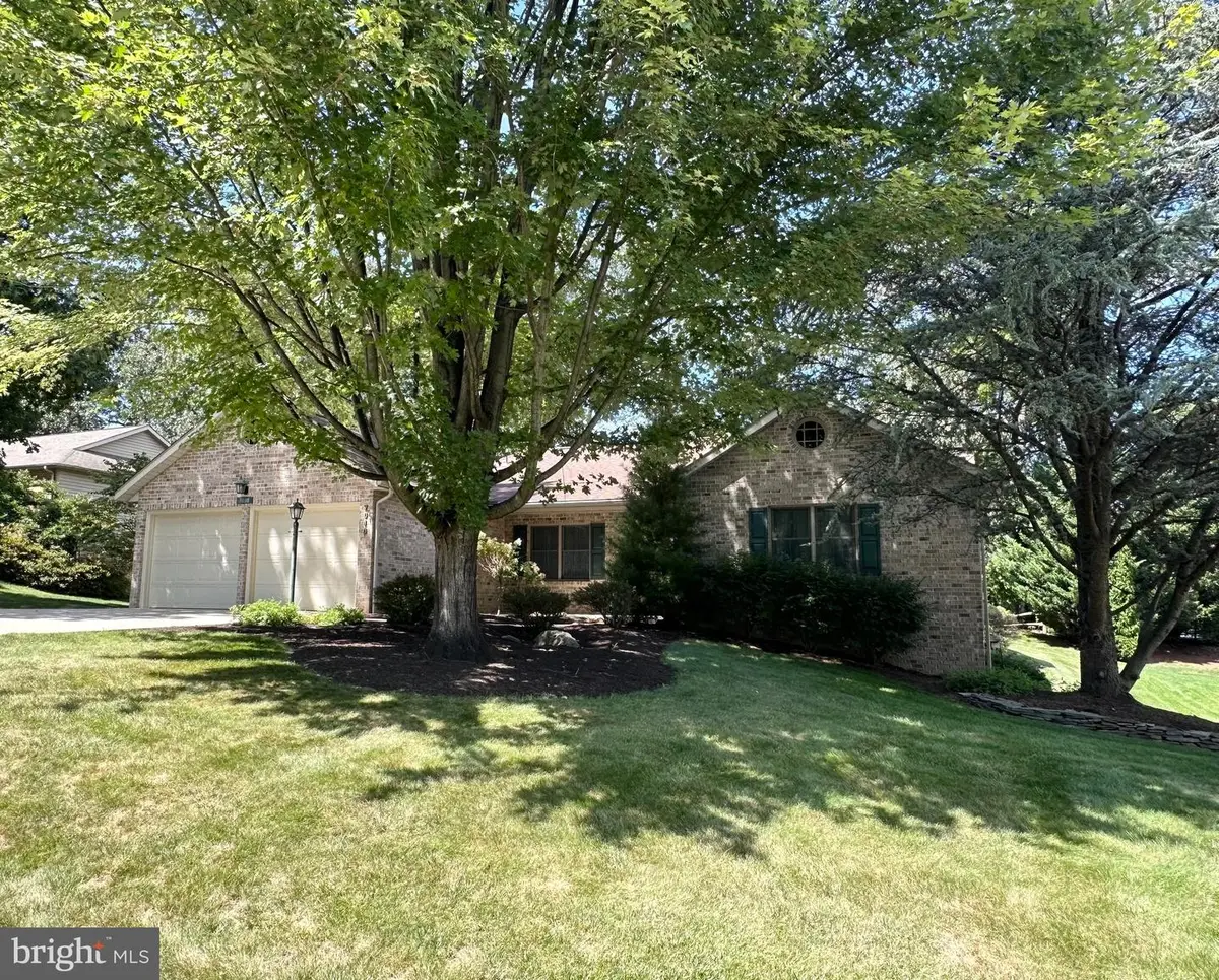 7010 Fairway Oaks, Fayetteville, PA 17222 - Image #1