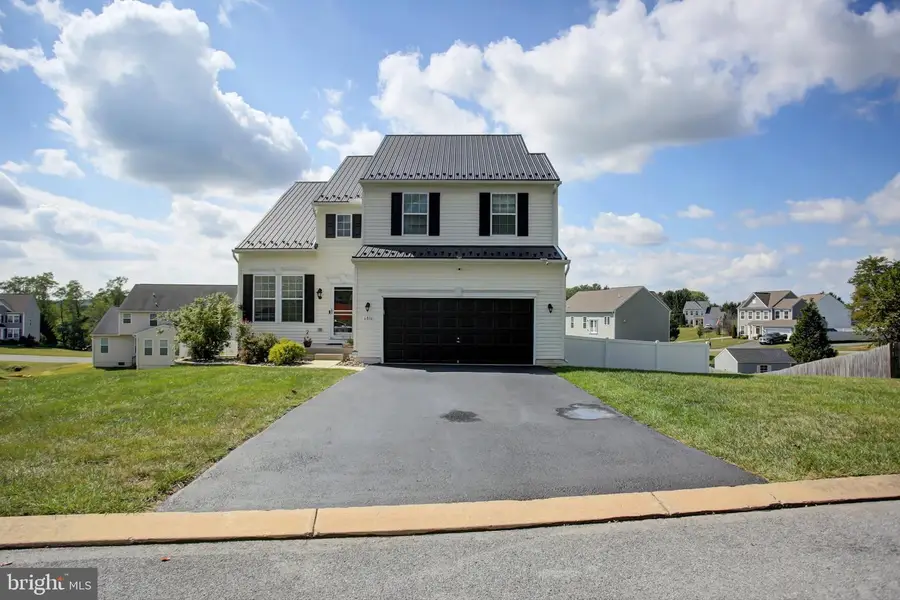 6816 Pennington Dr, Fayetteville, PA 17222 - Image #3