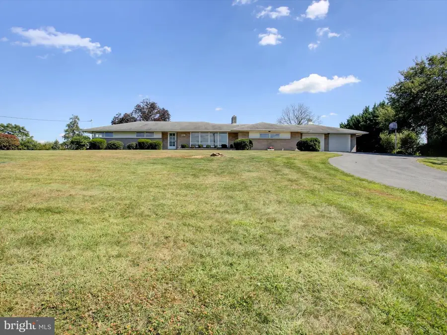 2320 Warm Spring Road, Chambersburg, PA 17202 - Image #2