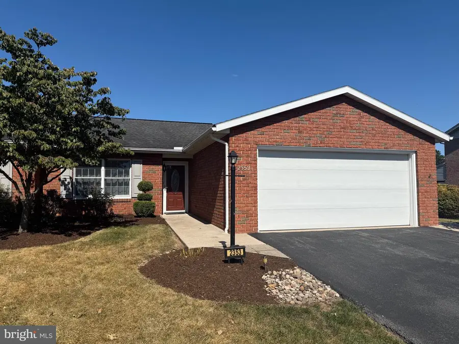 2353 Mccleary Dr, Chambersburg, PA 17201 - Image #2