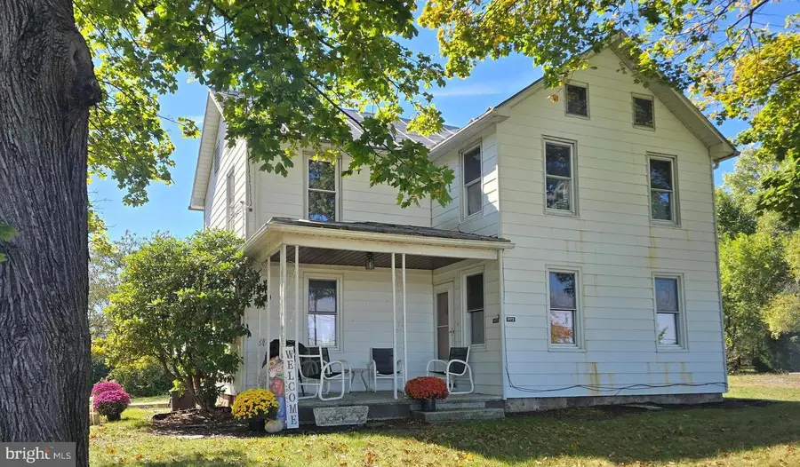 8172 Roxbury Road, Lurgan, PA 17232 - Image #3