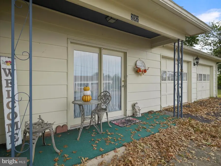 292 Cherry Lane Dr, Chambersburg, PA 17202 - Image #3