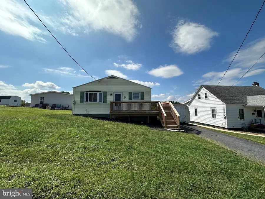 336 Fairmount Ave, Waynesboro, PA 17268 - Image #2