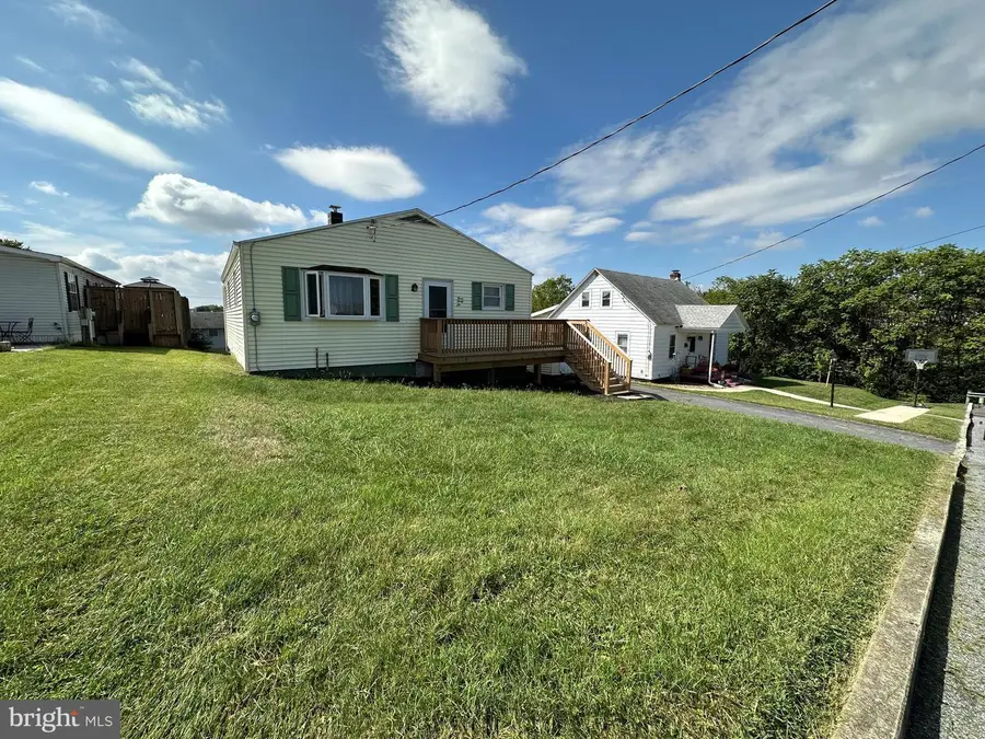 336 Fairmount Ave, Waynesboro, PA 17268 - Image #3