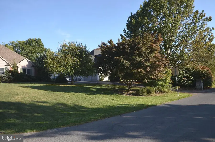 3280 Muirfield Drive, Chambersburg, PA 17202 - Image #2