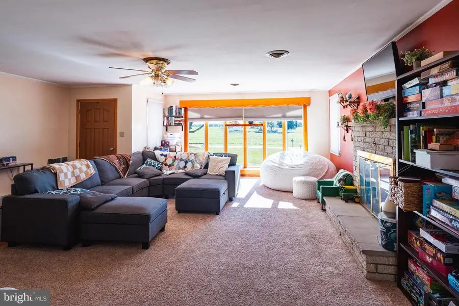 12689 Williamsport Pike, Greencastle, PA 17225 - Image #2