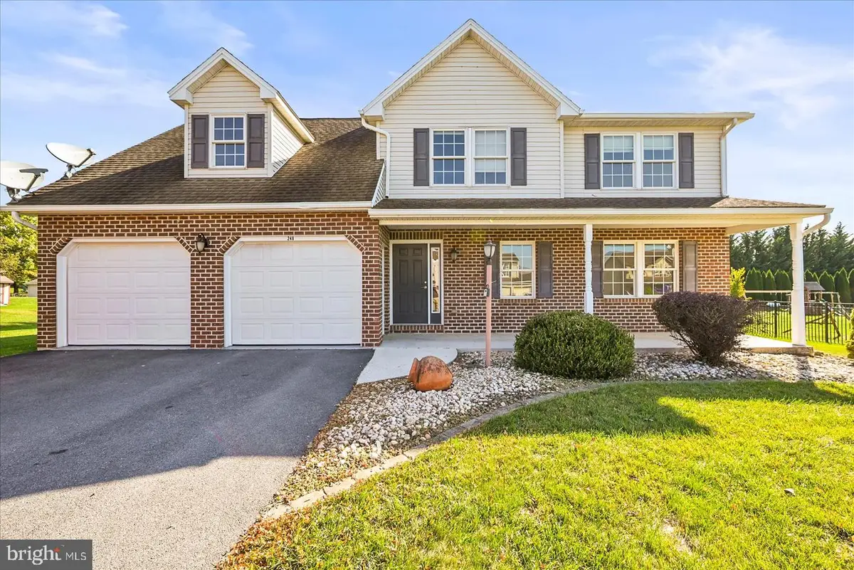 248 Kolpark Dr, Chambersburg, PA 17202 - #1