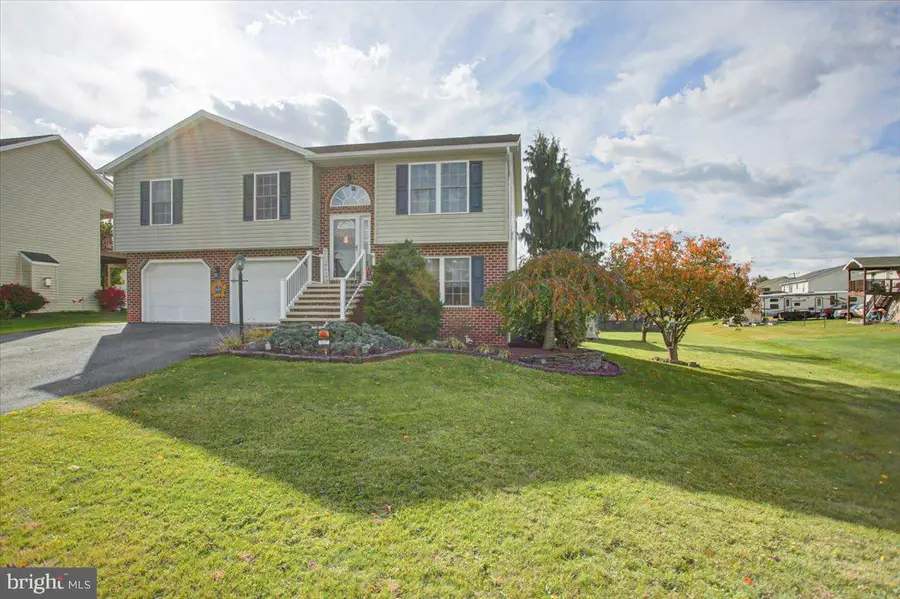 102 Quentin Cir, Shippensburg, PA 17257 - Image #3