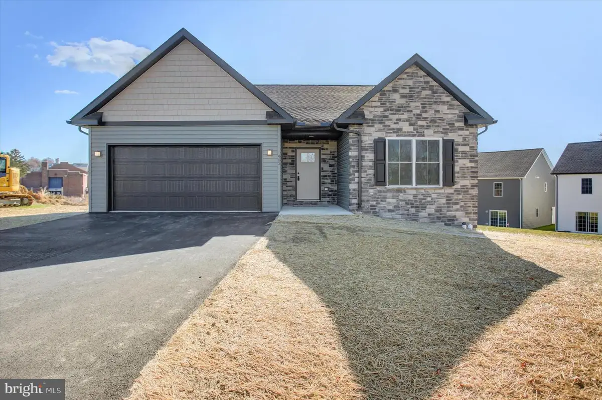 405 Guard Ln, Waynesboro, PA 17268 - #1