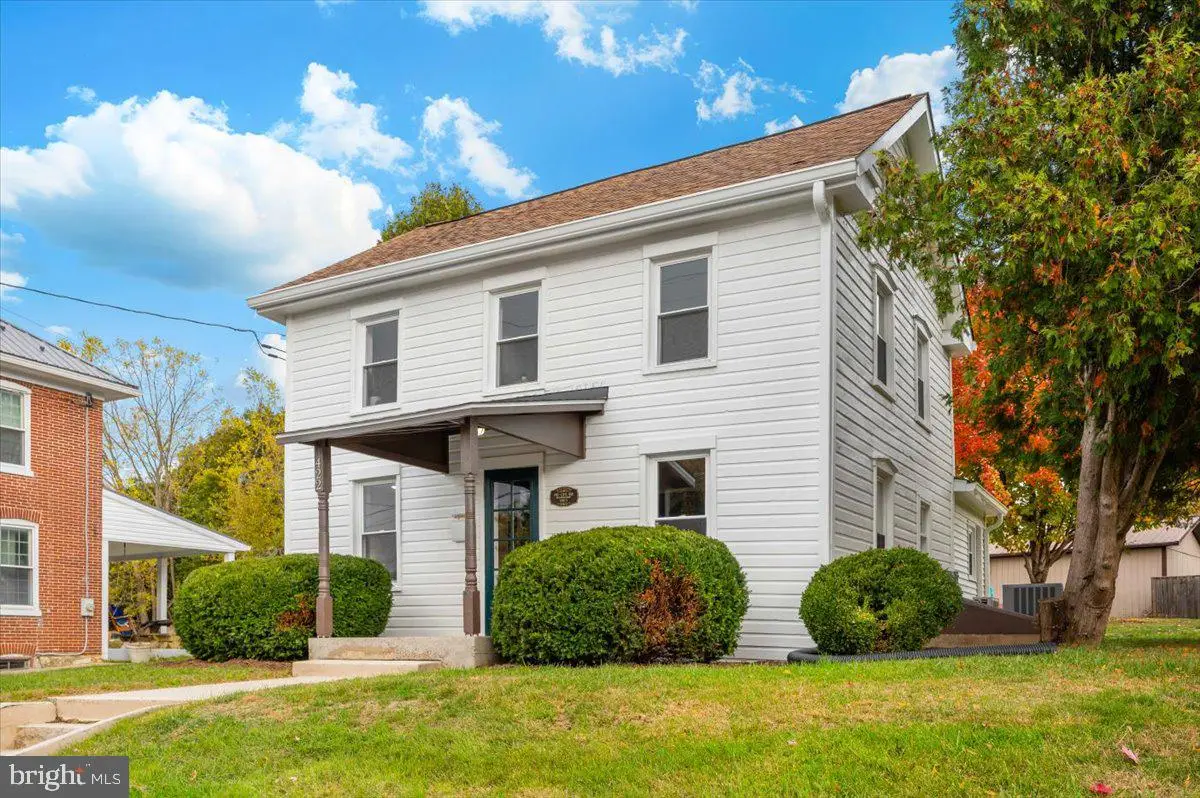 422 Cleveland Avenue, Waynesboro, PA 17268 - #1