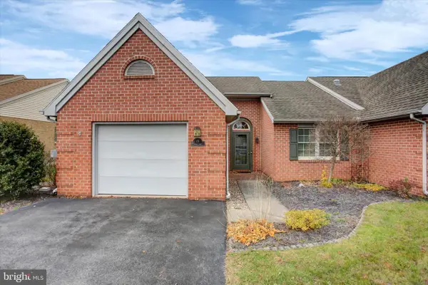 19 Sanibel Lane, CHAMBERSBURG, PA 17201