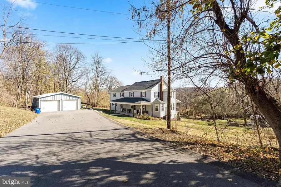 13608 Maryland Ave, Blue Ridge Summit, PA 17214 - Image #2
