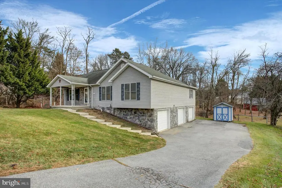 1032 Upland Drive, Fayetteville, PA 17222 - Image #3