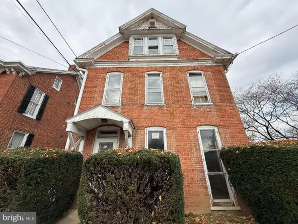 34 Clayton Avenue, WAYNESBORO, PA 17268