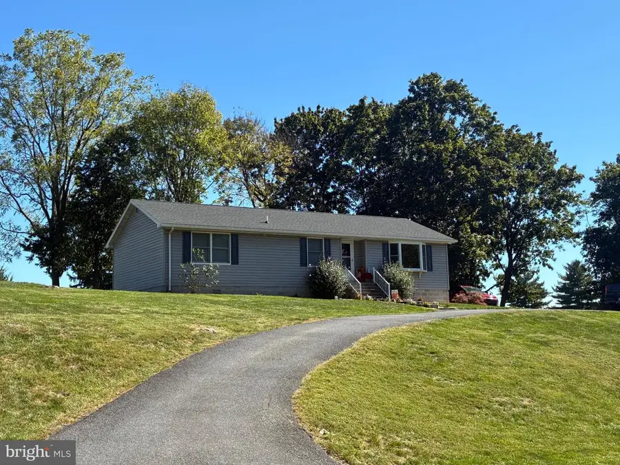 11890 Village Heights Drive, Waynesboro, PA 17268 - Image #2