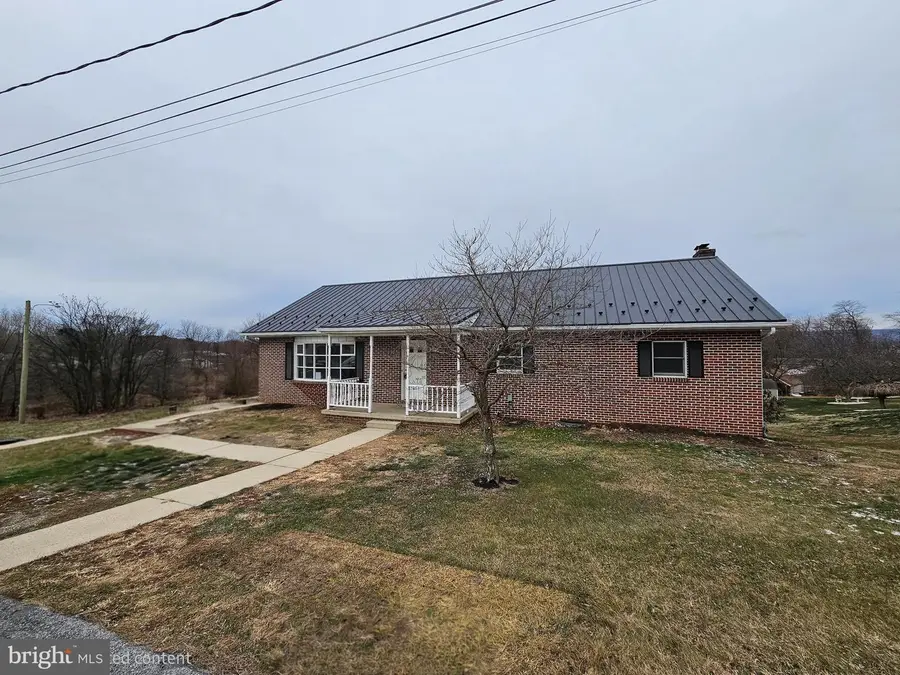 315 Cherry Lane Dr, Chambersburg, PA 17202 - #3