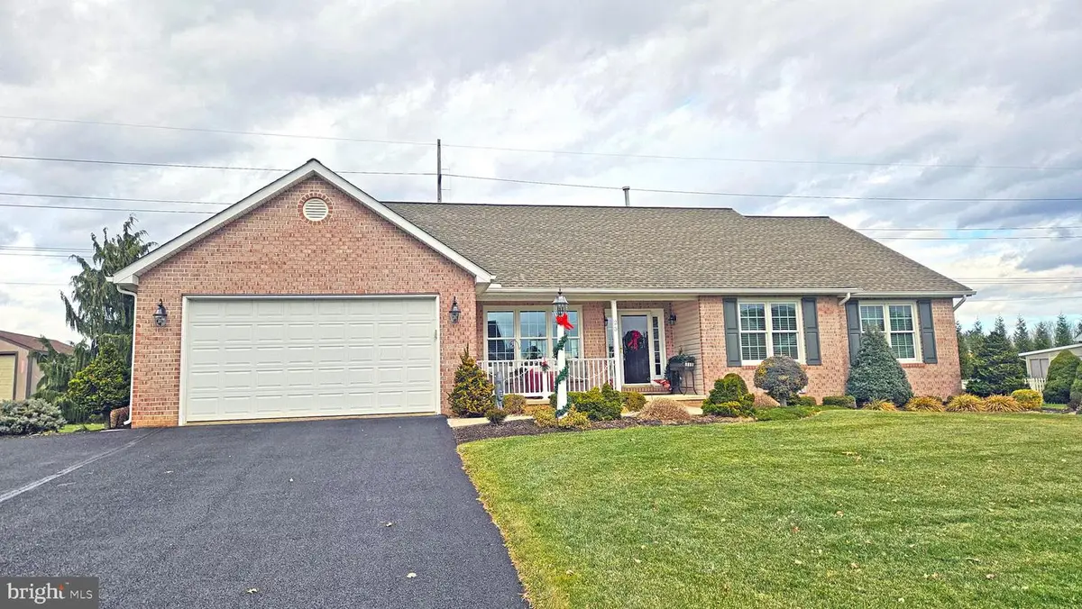 25 Summer Breeze Ln, Chambersburg, PA 17202 - Image #1