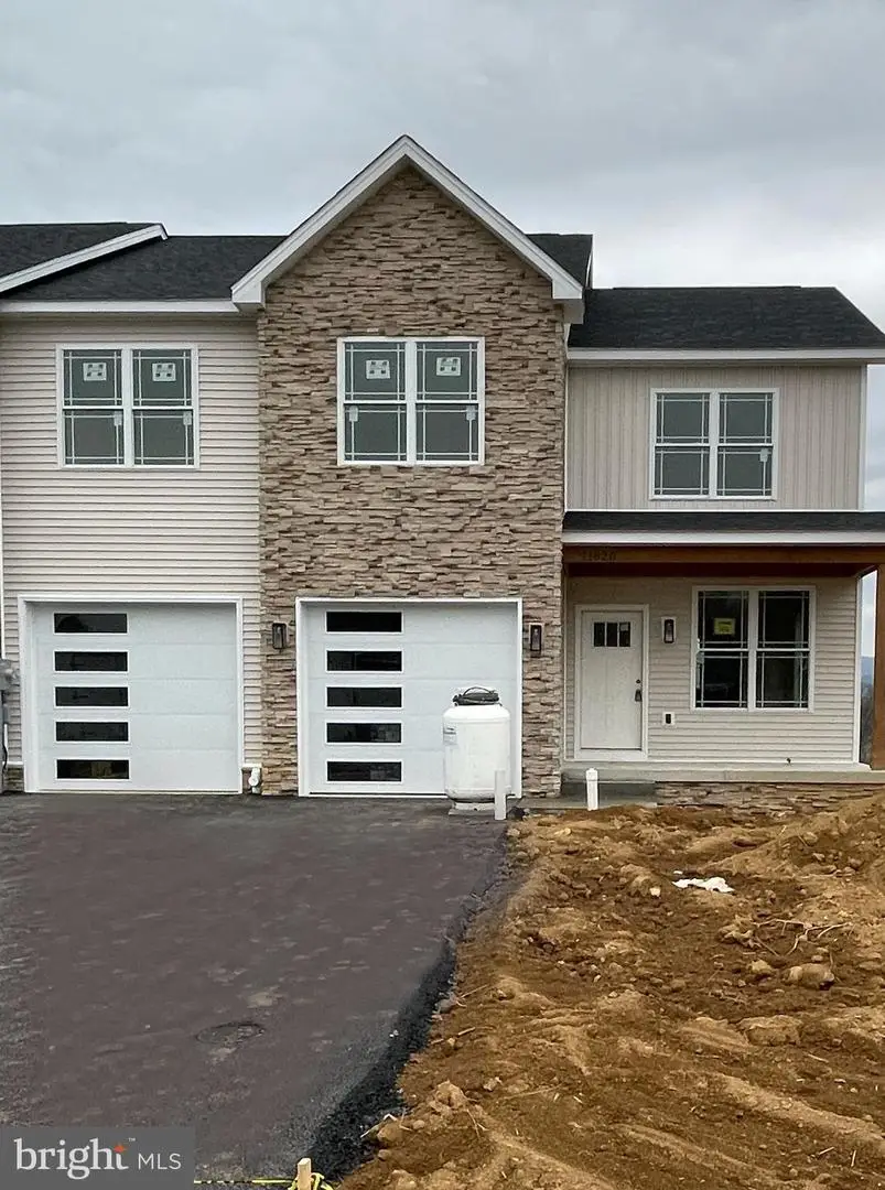 11816 Mystic Rock Ln S, Waynesboro, PA 17268 - Image #1