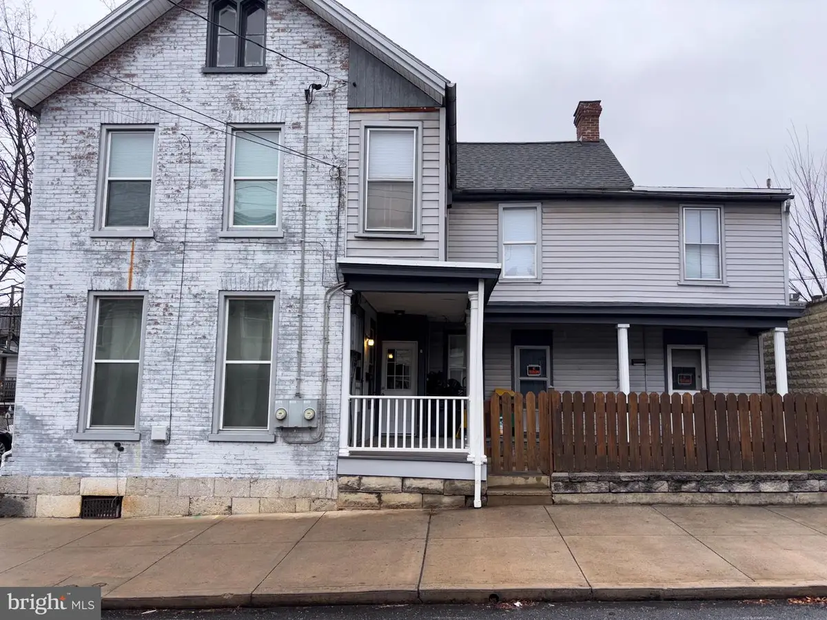 121 E Washington St #b, Chambersburg, PA 17201 - Image #1
