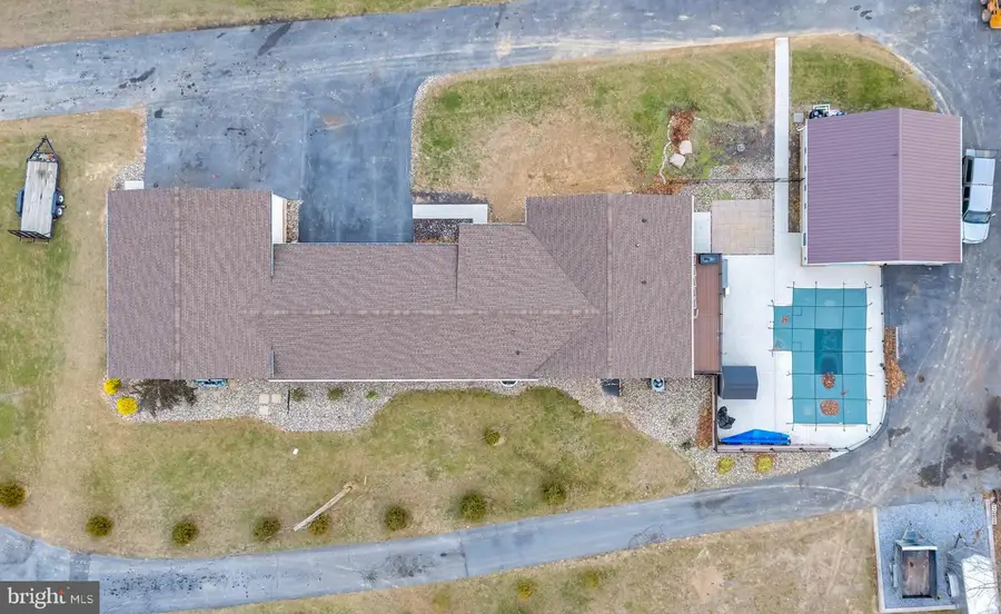 60 Armory Dr, Chambersburg, PA 17202 - Image #2