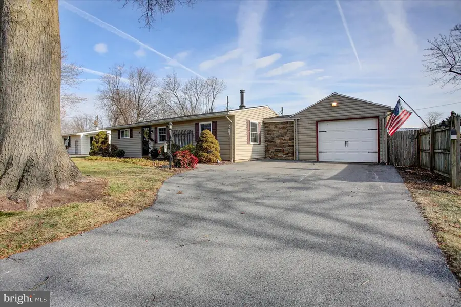 32 Fifth Ave, Fayetteville, PA 17222 - Image #3