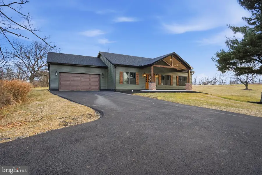 960 St Thomas-williamson Road, Saint Thomas, PA 17252 - Image #2