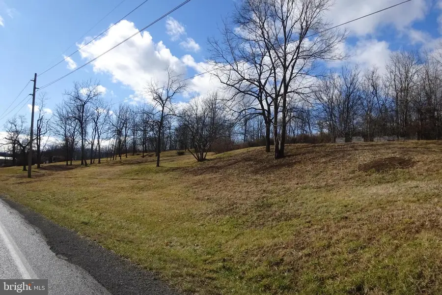 7163 Path Valley Rd, Fort Loudon, PA 17224 - Image #2