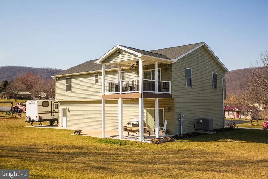 10193 Cardinal Drive, Orrstown, PA 17244 - Image #2