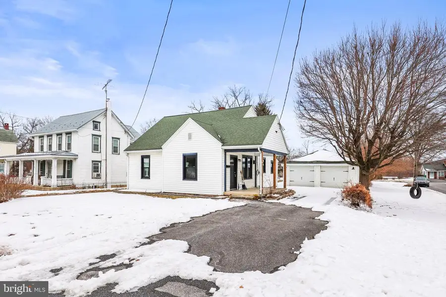 255 W Main Street, Fayetteville, PA 17222 - #2