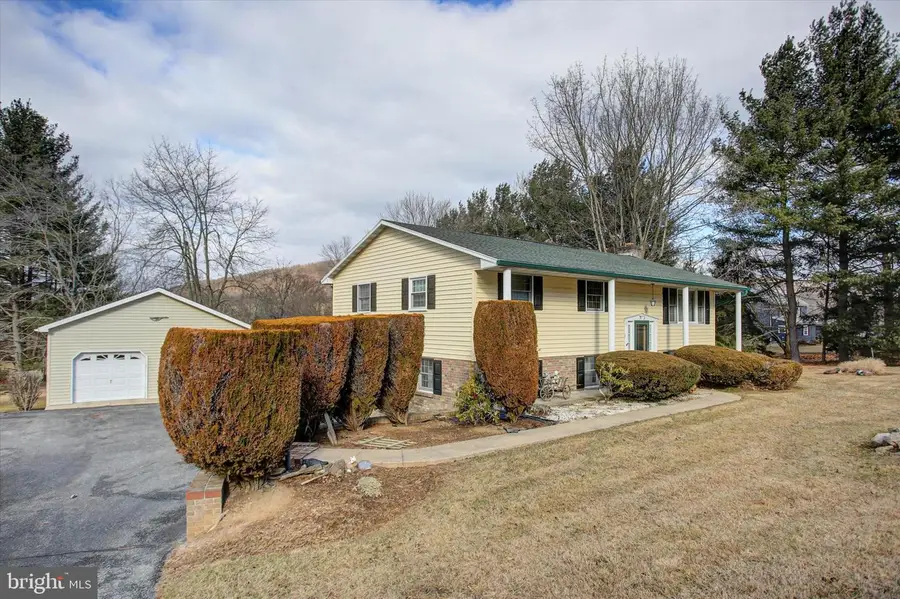 10839 Old Forge Rd, Waynesboro, PA 17268 - Image #2
