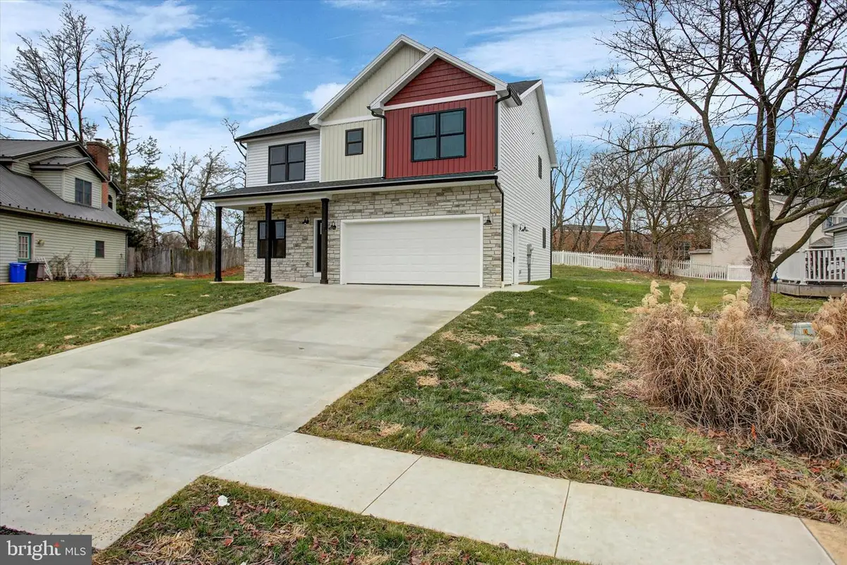 108 Baker And Russell Dr, Shippensburg, PA 17257 - Image #1