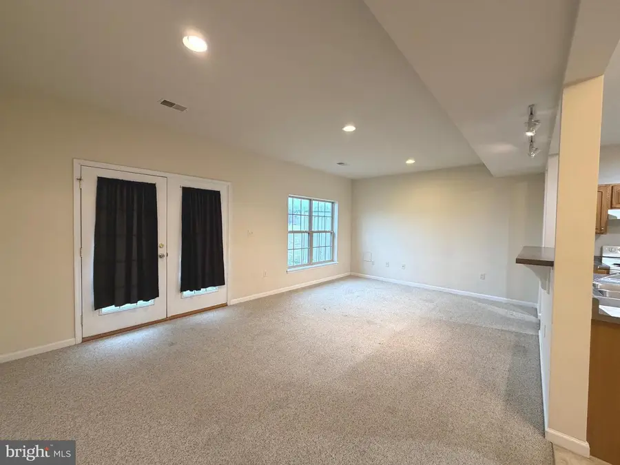 2048 Powell Dr, Chambersburg, PA 17201 - Image #2