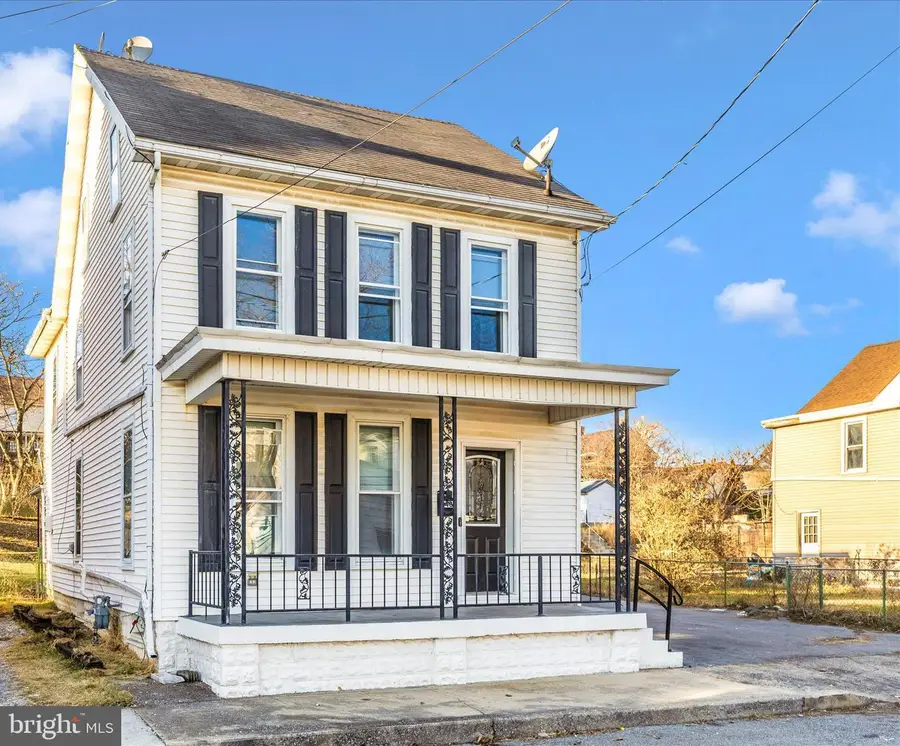 148 Hamilton Ave, Waynesboro, PA 17268 - Image #2