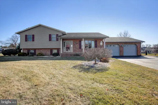 722 Mahantango Drive, CHAMBERSBURG, PA 17202