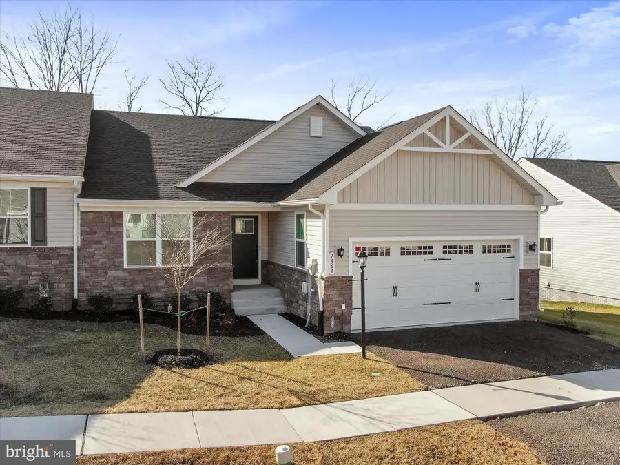 1864 Shannon Dr S, Greencastle, PA 17225 - Image #2