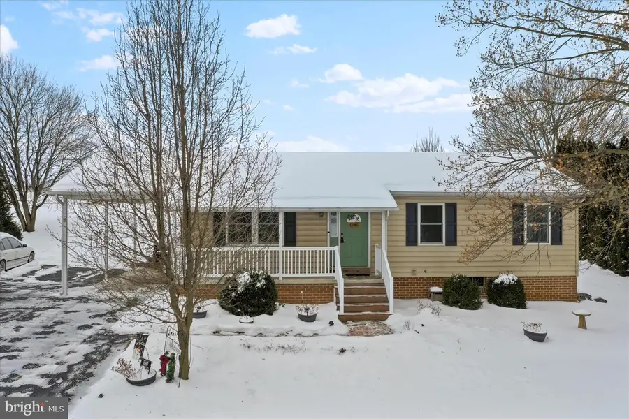 1660 Hawthorne Ln, Chambersburg, PA 17202 - Image #2