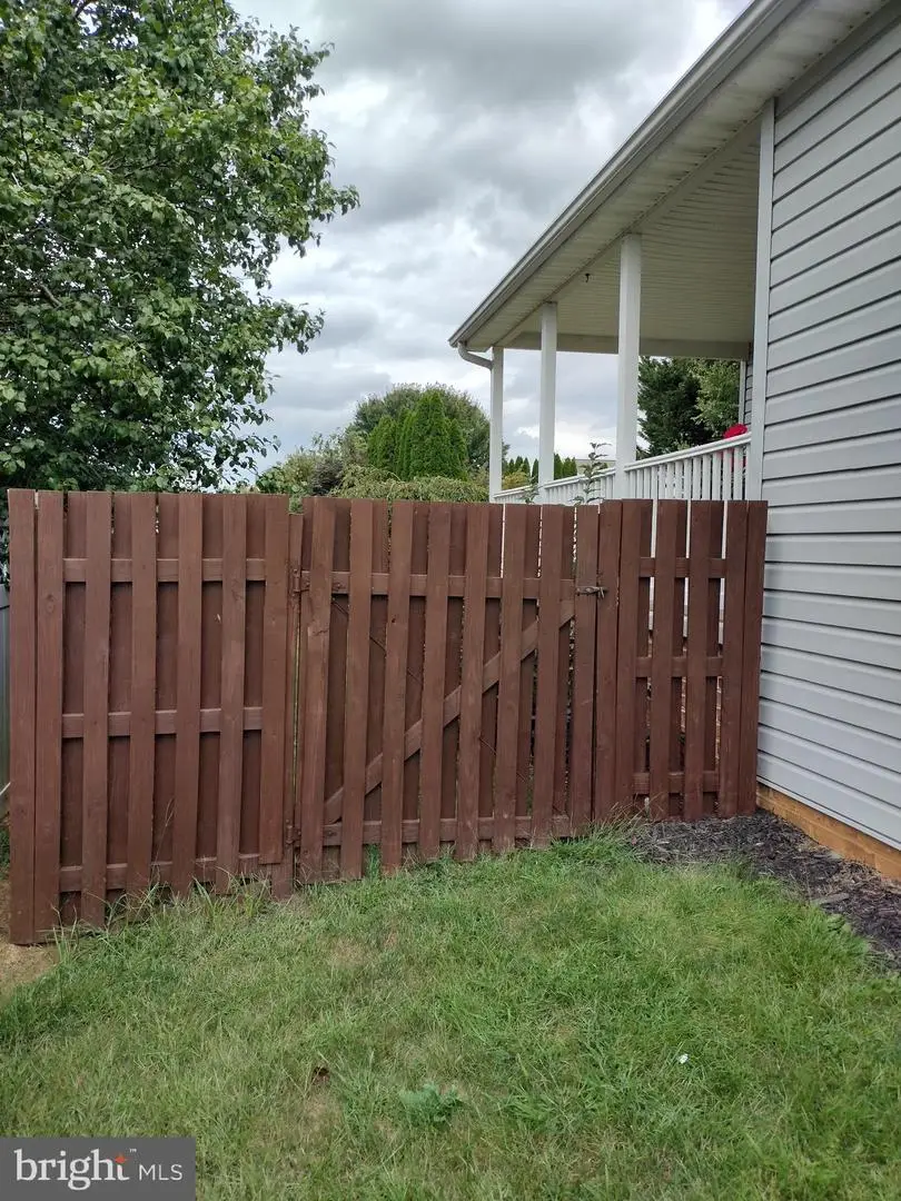 1660 Wisteria Dr, Chambersburg, PA 17202 - Image #3