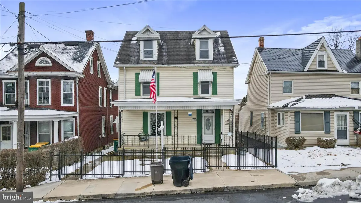 50 E Fifth St, Waynesboro, PA 17268 - #1