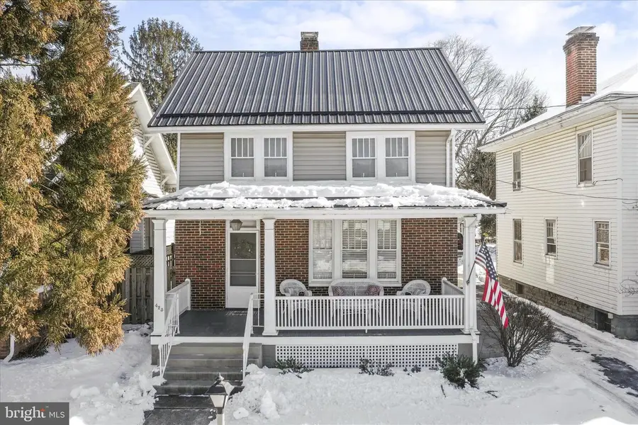 423 S Potomac St, Waynesboro, PA 17268 - #3