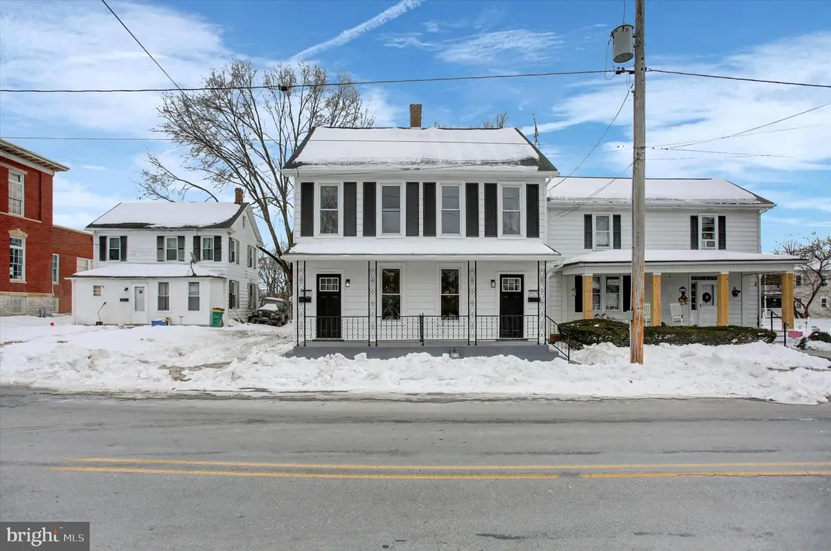 830 Broad St, Chambersburg, PA 17201 - #1